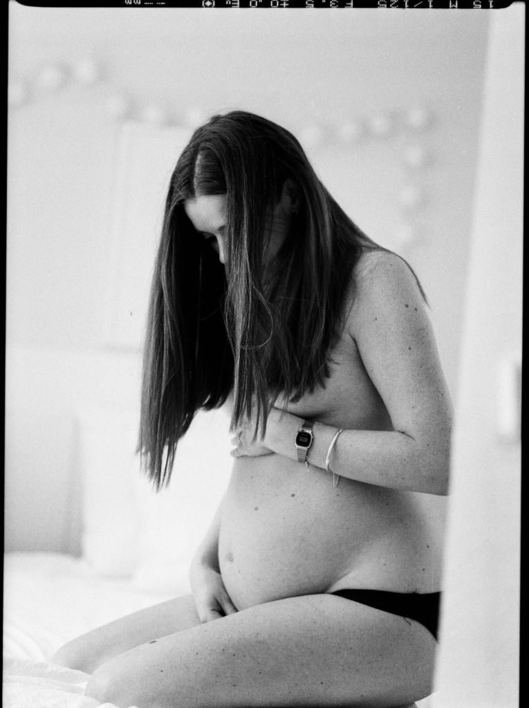 Picture of a pregnant woman. 